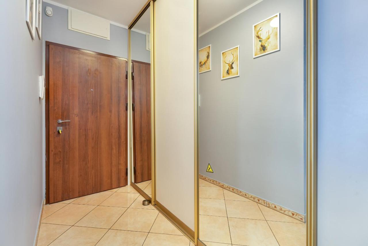 Comfortable Wojskowa Apartment By Noclegi Renters Poznan Exterior photo